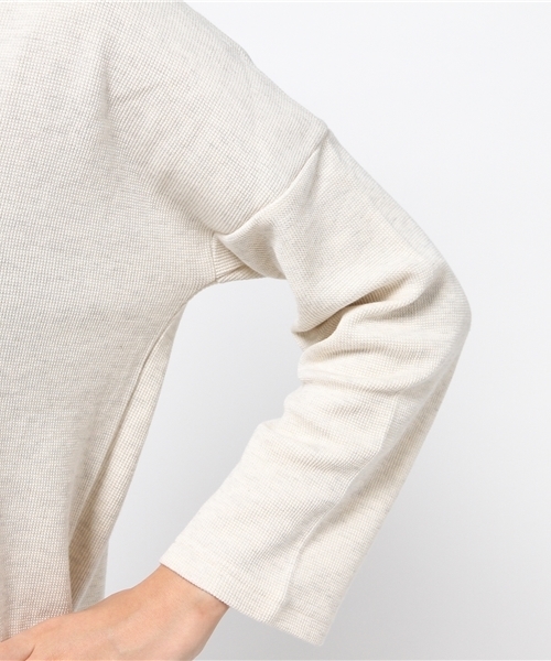 MOUSSY（マウジー）の「Double Cloth V/N Loose TOPS（Tシャツ/カットソー・レディース・トップグレー/ブラック/ライトブルー/オフホワイト・FREE）」の10枚目の写真