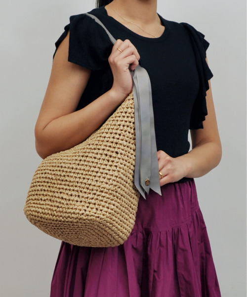 cache cache(カシュ カシュ)の「カシュカシュ cachecache / ペーパー下がりグログランワンハンドルトートバッグ(トートバッグ・レディース・グリーン/グレー/ターコイズブルー/レンガ/ブラック/マスタード/ラベンダー/ベージュ系その他・FREE)」の3枚目の写真