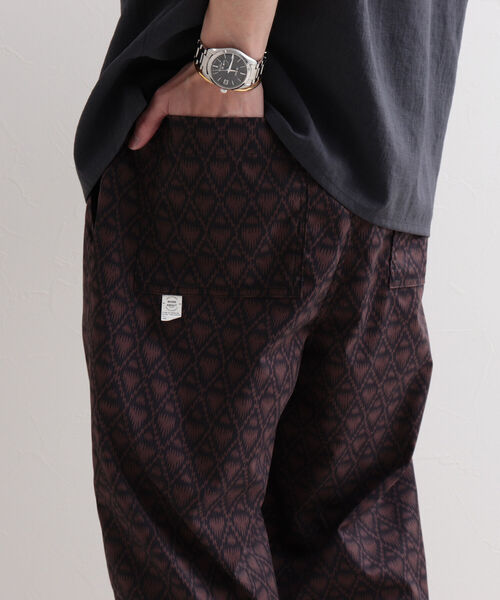 GLOSTER(グロスター)の「【WORK ABOUT/ワークアバウト】VACANCE PANTS 総柄プリントイージーパンツ(その他パンツ・メンズ・ブラック/ベージュ/ブルー/ネイビー・MEDIUM/LARGE)」の22枚目の写真