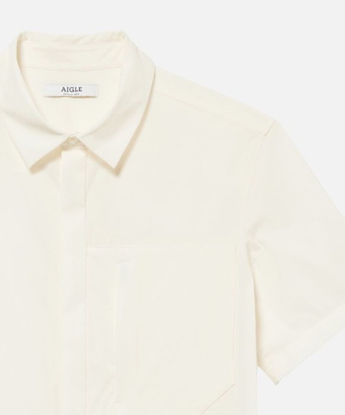 AIGLE(エーグル)の「吸水速乾 ストレッチアクティブ 半袖シャツ(シャツ/ブラウス・メンズ・ホワイト/ダークグリーン・M/LL/L)」の1枚目の写真
