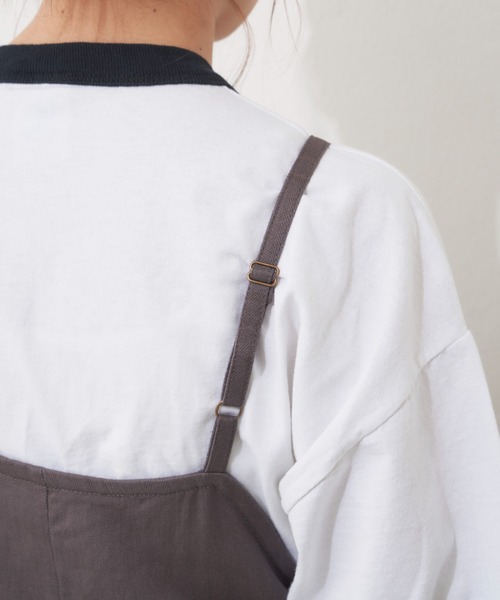 MERLOT(メルロー)の「チャイナボタンキャミサロペット(サロペット/オーバーオール・レディース・ブラック/カーキ/ベージュ/キャメル/チャコールグレー・FREE)」の11枚目の写真