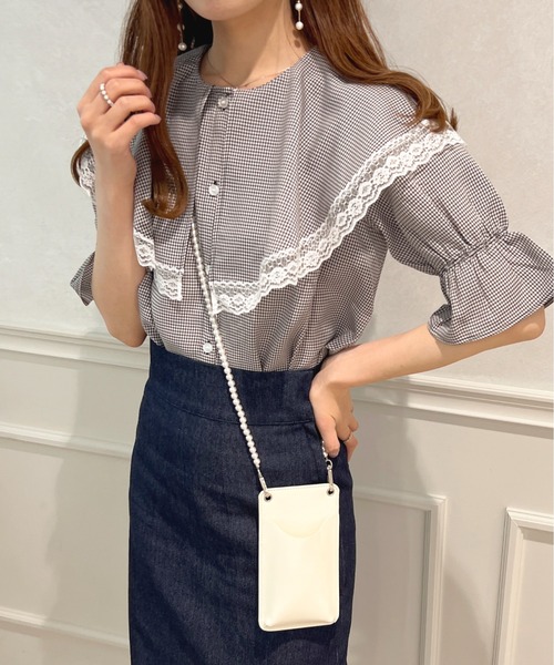 apres jour（アプレジュール）の「パールショルダースマホケース【ZOZOTOWN限定アイテム】（スマホグッズ・レディース・ブラック/ピンク系その他/アイボリー/ライトブルー・ﾌﾘ-）」の5枚目の写真