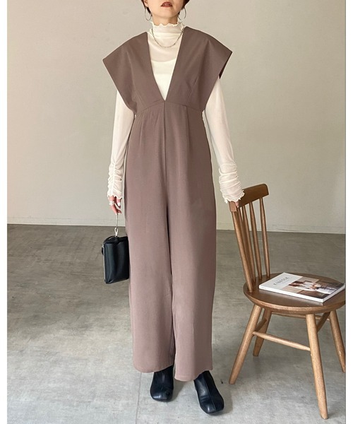 She's Closet（シーズクローゼット）の「深Vネックハイウエスト