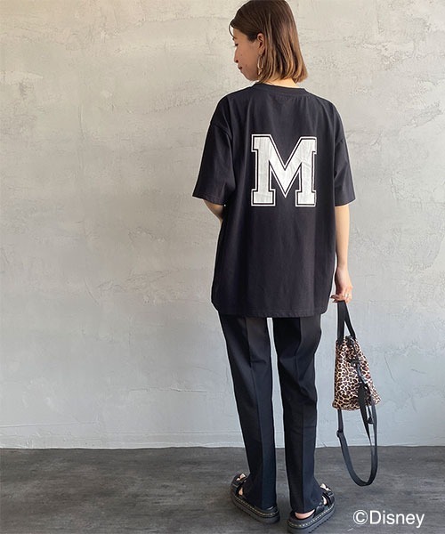 JEANS FACTORY （ジーンズファクトリー）の「[DISNEY/ディズニー] 別注 アーチロゴプリントTシャツ/ミッキーマウス（Tシャツ/カットソー・レディース・ブラック/ホワイト・L/XL/M）」の21枚目の写真