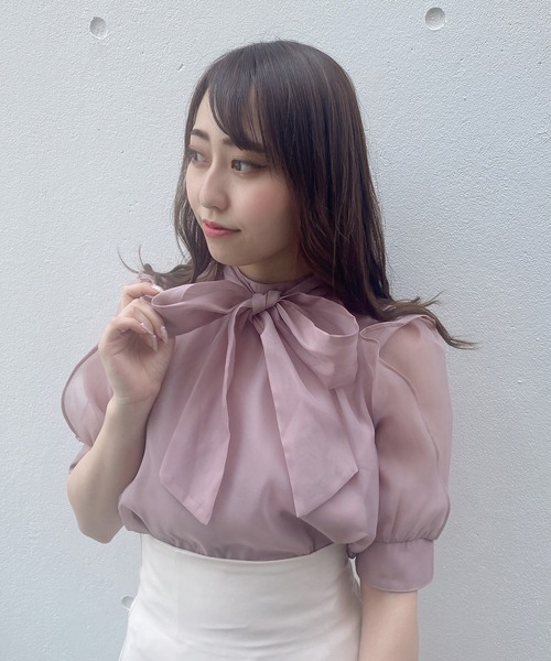 abc une face(アーベーセーアンフェイス)の「オーガンフリルブラウス(シャツ/ブラウス・レディース・ライトピンク/ホワイト系その他/ライトブルー/ブラック/ホワイト/ブルー系その他/グレー系その他/ベージュ系その他・FREE)」の8枚目の写真