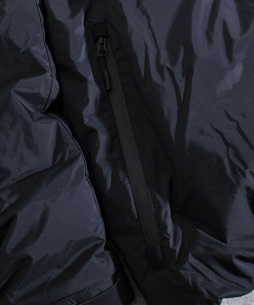 NANGA（ナンガ）の「【NANGA/ナンガ】GLOSTER別注 オーロラダウンジャケット（ダウンジャケット/コート・メンズ・ブラック/ベージュ/オリーブ・L/M）」の10枚目の写真