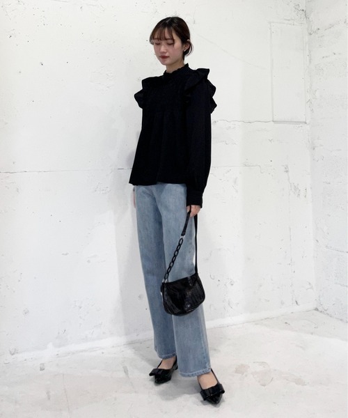 EPIMI E'PIMMY(エピミエピミー)の「シャーリングフリルブラウス(シャツ/ブラウス・レディース・ブラック/ベージュ/オフホワイト・MEDIUM)」の19枚目の写真