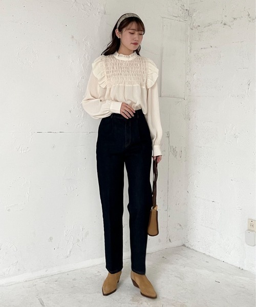 EPIMI E'PIMMY(エピミエピミー)の「シャーリングフリルブラウス(シャツ/ブラウス・レディース・ブラック/ベージュ/オフホワイト・MEDIUM)」の6枚目の写真