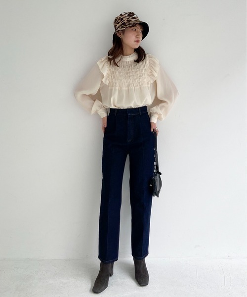 EPIMI E'PIMMY(エピミエピミー)の「シャーリングフリルブラウス(シャツ/ブラウス・レディース・ブラック/ベージュ/オフホワイト・MEDIUM)」の7枚目の写真