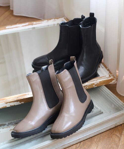 ANY（エニィ）の「【軽くて疲れにくい！】サイドゴアブーツ（ブーツ・レディース・ブラック系/黄土色系・LARGE/MEDIUM）」の4枚目の写真