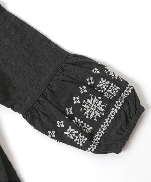 BREEZE（ブリーズ）の「袖刺繍チュニック（チュニック・キッズ・チャコール/オフホワイト・90/120/80/130/140/110/100）」の11枚目の写真
