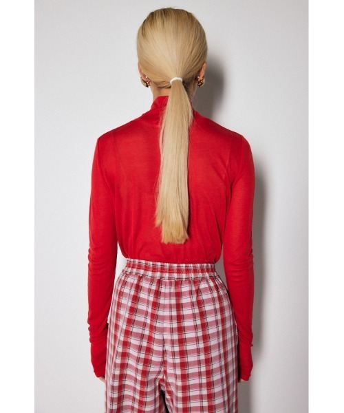 MOUSSY(マウジー)の「LOOSE FIT HIGH NECK トップス(Tシャツ/カットソー・レディース・レッド/ダークグリーン/オフホワイト/ブラック系その他・FREE)」の7枚目の写真