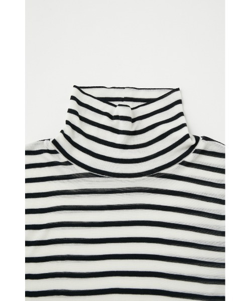 MOUSSY(マウジー)の「LOOSE FIT HIGH NECK トップス(Tシャツ/カットソー・レディース・レッド/ダークグリーン/オフホワイト/ブラック系その他・FREE)」の13枚目の写真