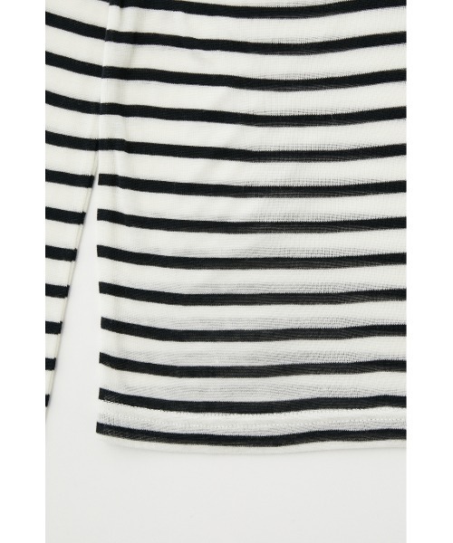 MOUSSY(マウジー)の「LOOSE FIT HIGH NECK トップス(Tシャツ/カットソー・レディース・レッド/ダークグリーン/オフホワイト/ブラック系その他・FREE)」の15枚目の写真