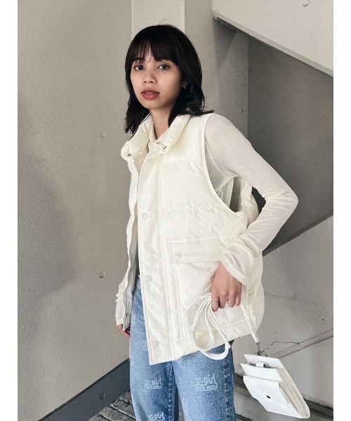 MOUSSY(マウジー)の「LOOSE FIT HIGH NECK トップス(Tシャツ/カットソー・レディース・レッド/ダークグリーン/オフホワイト/ブラック系その他・FREE)」の17枚目の写真