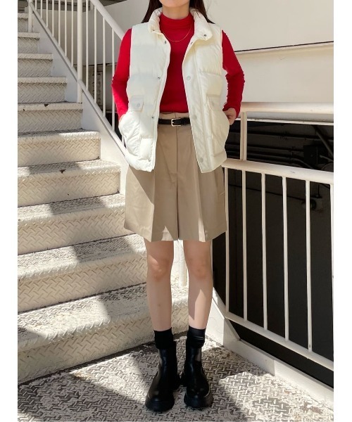 MOUSSY(マウジー)の「LOOSE FIT HIGH NECK トップス(Tシャツ/カットソー・レディース・レッド/ダークグリーン/オフホワイト/ブラック系その他・FREE)」の18枚目の写真