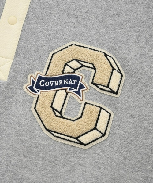 COVERNAT(カバーナット)の「【COVERNAT】C LOGO VARSITY PATCH SWEATSHIRTS / カバーナット C LOGO バーシティ パッチ スウェットシャツ(スウェット・メンズ・グレー/ネイビー・MEDIUM/LARGE)」の6枚目の写真