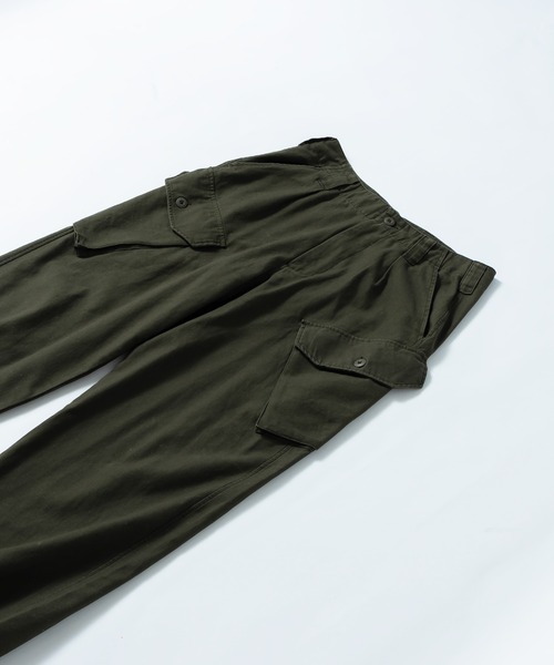 MUHET（ミュエータ）の「スラントポケットカーゴパンツ（カーゴパンツ・レディース・カーキ/ネイビー・SMALL/LARGE/MEDIUM）」の10枚目の写真