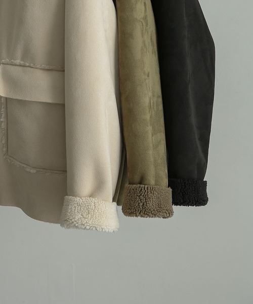 SENSE OF PLACE by URBAN RESEARCH(センスオブプレイスバイアーバンリサーチ)の「『ユニセックス』ムートンジップブルゾン(ブルゾン・メンズ・ブラック/ライトベージュ/カーキ・MEDIUM/LARGE)」の16枚目の写真