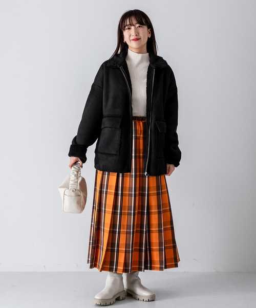 SENSE OF PLACE by URBAN RESEARCH(センスオブプレイスバイアーバンリサーチ)の「『ユニセックス』ムートンジップブルゾン(ブルゾン・メンズ・ブラック/ライトベージュ/カーキ・MEDIUM/LARGE)」の19枚目の写真