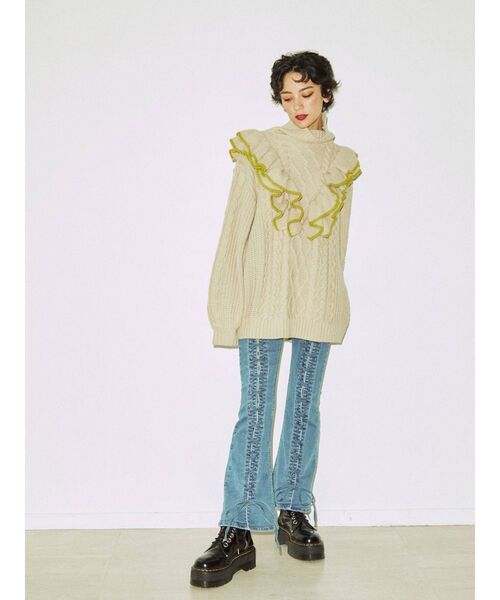 jouetie（ジュエティ）の「カラーフリルチュニックニット（ニット/セーター・レディース・アイボリー/ブラック/ブルー/レッド・MEDIUM）」の17枚目の写真