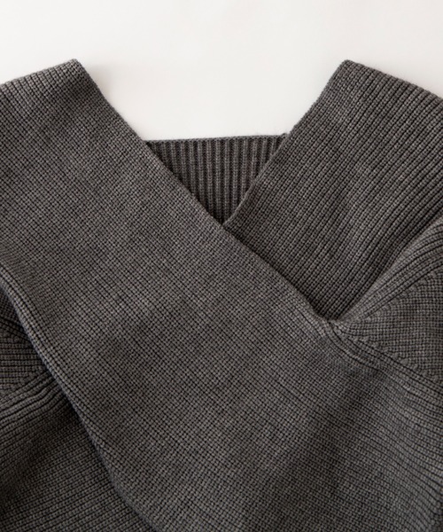 OLUPIC（オルピック）の「OLUPIC/【WEB限定】クロスデザインニットトップス（ニット/セーター・レディース・ダークグレー/アイボリー・FREE）」の18枚目の写真