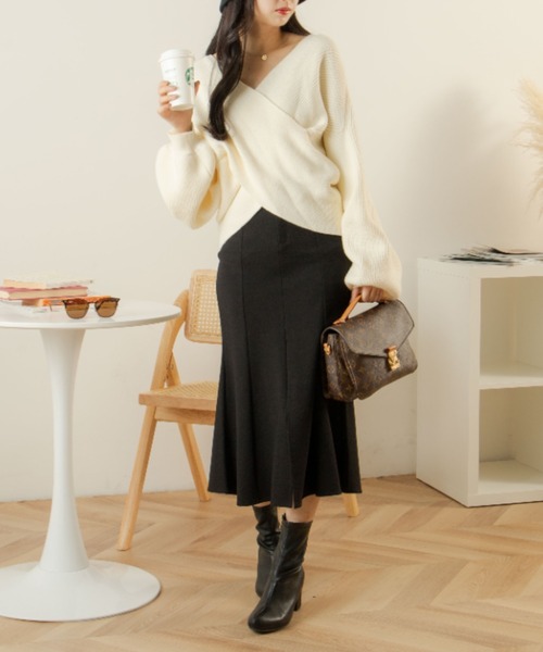 OLUPIC（オルピック）の「OLUPIC/【WEB限定】クロスデザインニットトップス（ニット/セーター・レディース・ダークグレー/アイボリー・FREE）」の3枚目の写真