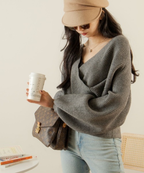 OLUPIC（オルピック）の「OLUPIC/【WEB限定】クロスデザインニットトップス（ニット/セーター・レディース・ダークグレー/アイボリー・FREE）」の13枚目の写真