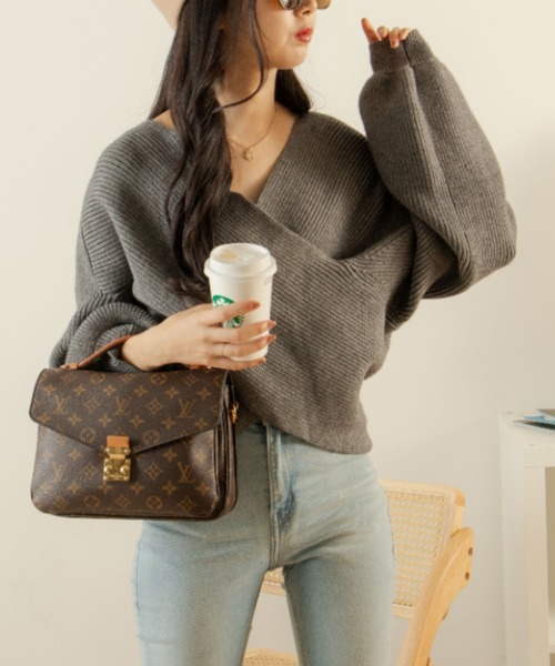 OLUPIC（オルピック）の「OLUPIC/【WEB限定】クロスデザインニットトップス（ニット/セーター・レディース・ダークグレー/アイボリー・FREE）」の15枚目の写真