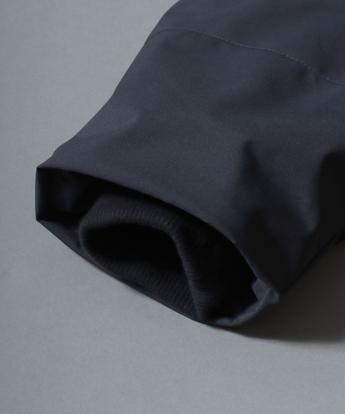 ANPAS（アンパス）の「ANPAS Hooded Eco Down Jacket/ANPAS 別注 ストレッチ オーバーサイズ エコダウンフードジャケット レディース メンズ 防風 防寒（ダウンジャケット/コート・メンズ・グレイッシュベージュ/グリーン/ブラック/アイボリー/チャコール・M/L/LL）」の9枚目の写真