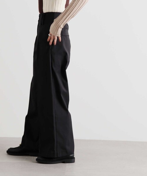 N.（N. Natural Beauty Basic）（エヌエヌナチュラルビューティーベーシック）の「タックウエストツイルワイドパンツ（その他パンツ・レディース・ブラック/カーキ・MEDIUM）」の16枚目の写真