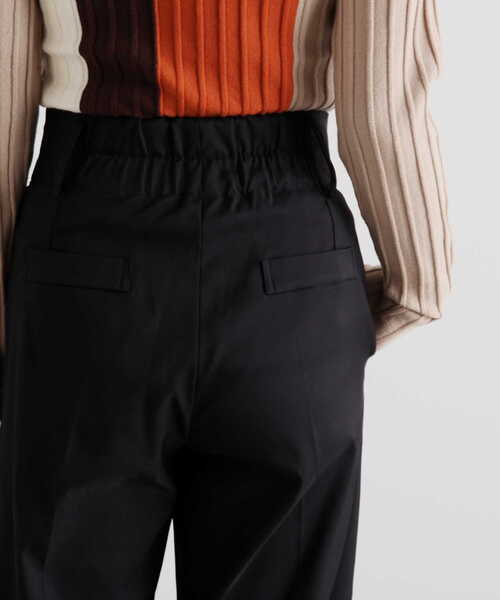 N.（N. Natural Beauty Basic）（エヌエヌナチュラルビューティーベーシック）の「タックウエストツイルワイドパンツ（その他パンツ・レディース・ブラック/カーキ・MEDIUM）」の18枚目の写真