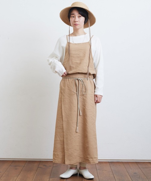 yuni（ユニ ）の「シャビー シルクネップ リネン エプロンワンピース