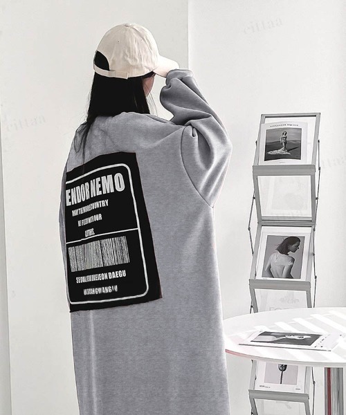 Dalfwin（ダールフィン）の「韓国ファッション バックラベルスウェットロング丈ワンピース（ワンピース・レディース・グレー/グリーン/ピンク/ブラック/ブラック系2/グレー系その他2・FREE）」の13枚目の写真