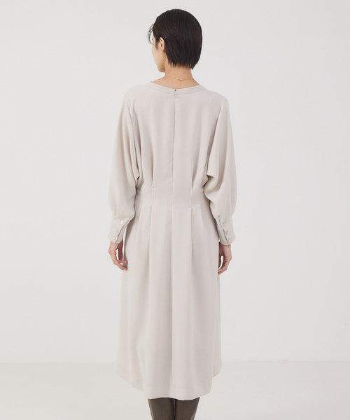 qualite（カリテ）の「ダブルクロスタックワンピース（ワンピース・レディース・ベージュ/ネイビー・36/38）」の6枚目の写真