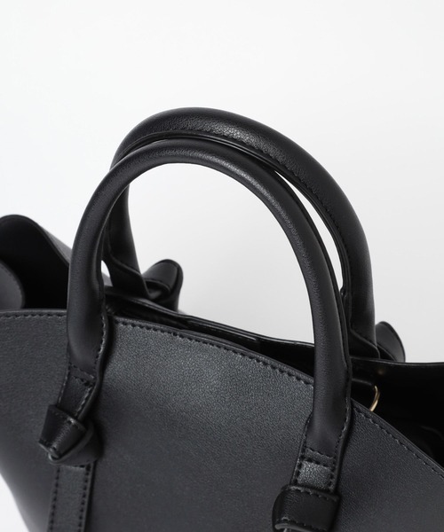 GLOBAL WORK（グローバルワーク）の「巾着5WAYバッグ/一部店舗限定/178890（ボディバッグ/ウエストポーチ・レディース・ブラック/ベージュ/オフホワイト/ライトグリーン・FREE）」の17枚目の写真