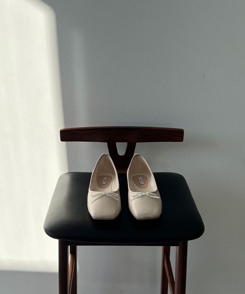 Doux archives（ドゥアルシーヴ）の「スクエアバレエパンプス（バレエシューズ・レディース・シルバー/ブラック/アイボリー・MEDIUM/LARGE）」の11枚目の写真