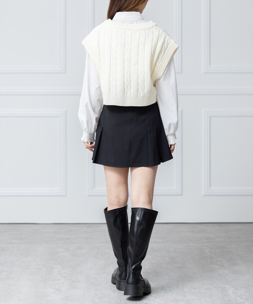 clear（クリア）の「ケーブル編みニットベスト（ベスト・レディース・アイボリー/ネイビー/ベージュ・F）」の13枚目の写真