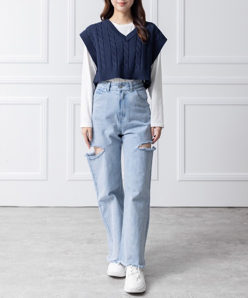 clear（クリア）の「ケーブル編みニットベスト（ベスト・レディース・アイボリー/ネイビー/ベージュ・F）」の17枚目の写真