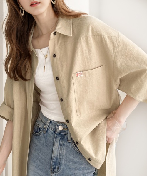 Java（ジャバ）の「《JaVa ジャバコラボ》軽やか＆リラクシー。コットン100％ サイドスリット半袖シャツ（シャツ/ブラウス・レディース・サンドベージュ/ブラック/オフホワイト/モカ・X-LARGE/MEDIUM/LARGE/SMALL）」の15枚目の写真