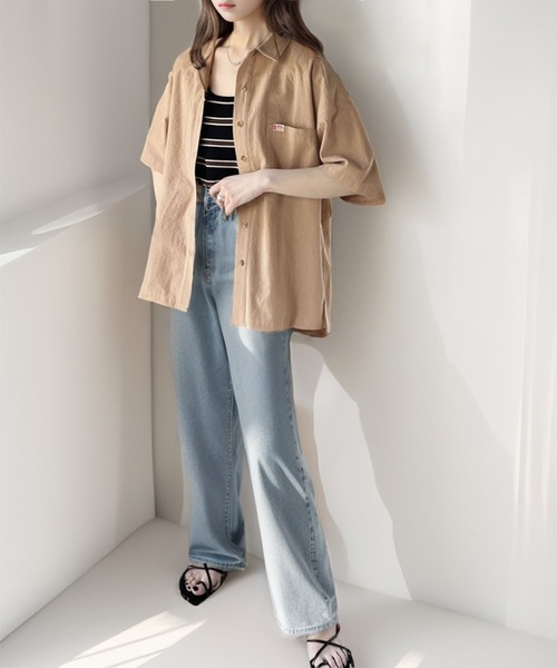 Java（ジャバ）の「《JaVa ジャバコラボ》軽やか＆リラクシー。コットン100％ サイドスリット半袖シャツ（シャツ/ブラウス・レディース・サンドベージュ/ブラック/オフホワイト/モカ・X-LARGE/MEDIUM/LARGE/SMALL）」の11枚目の写真