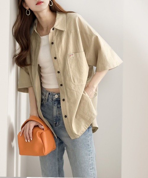 Java（ジャバ）の「《JaVa ジャバコラボ》軽やか＆リラクシー。コットン100％ サイドスリット半袖シャツ（シャツ/ブラウス・レディース・サンドベージュ/ブラック/オフホワイト/モカ・X-LARGE/MEDIUM/LARGE/SMALL）」の17枚目の写真