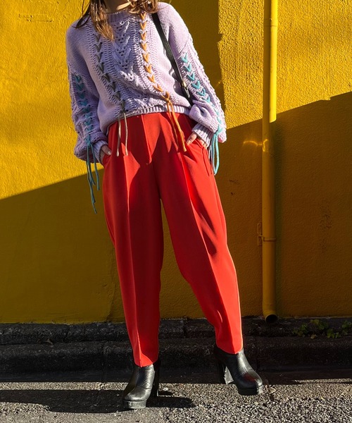 mi via loca(ミヴィアロカ)の「配色レースアップ透かし編みニット(ニット/セーター・レディース・ブルー/ラベンダー/オフホワイト/ブラック・FREE)」の11枚目の写真