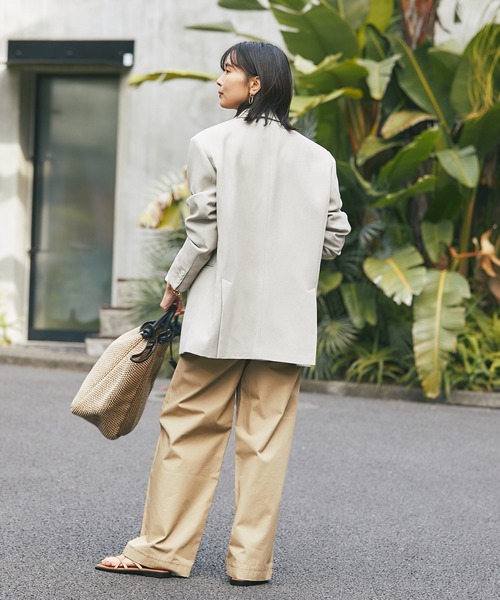 RIVE DROITE(リヴドロワ)の「ゆったり感が魅力/オーバーサイズジャケット(テーラードジャケット・レディース・ベージュ/ブラック・FREE)」の13枚目の写真