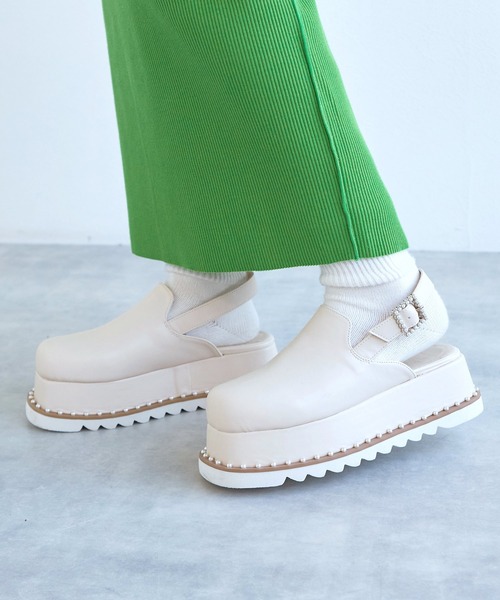 Alley by w closet（アリーバイダブルクローゼット）の「【Alley】厚底パールサボ（サンダル・レディース・アイボリー/ブラック・M/L）」の14枚目の写真