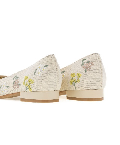 RANDA(ランダ)の「【SUSTAINABLE】刺繍ニットフラットパンプス(パンプス・レディース・アイボリー/ブルー・22.5/23/23.5/24/24.5/22/25.5/25)」の14枚目の写真