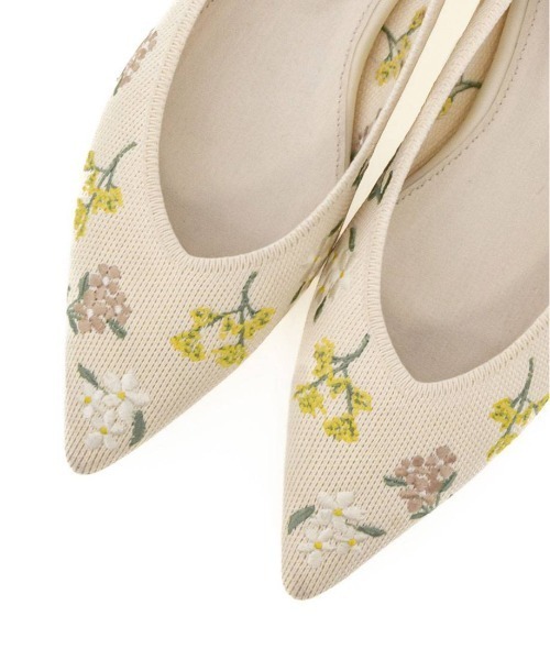 RANDA(ランダ)の「【SUSTAINABLE】刺繍ニットフラットパンプス(パンプス・レディース・アイボリー/ブルー・22.5/23/23.5/24/24.5/22/25.5/25)」の16枚目の写真