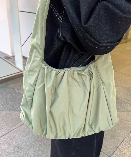 CAPRICIEUX LE'MAGE（カプリシューレマージュ）の「ギャザーショルダーバッグ（ショルダーバッグ・レディース・オフホワイト/グリーン/ブラック・FREE）」の14枚目の写真