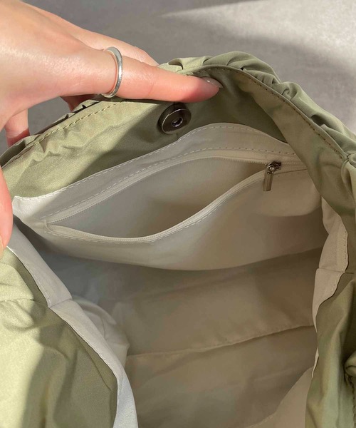 CAPRICIEUX LE'MAGE（カプリシューレマージュ）の「ギャザーショルダーバッグ（ショルダーバッグ・レディース・オフホワイト/グリーン/ブラック・FREE）」の18枚目の写真