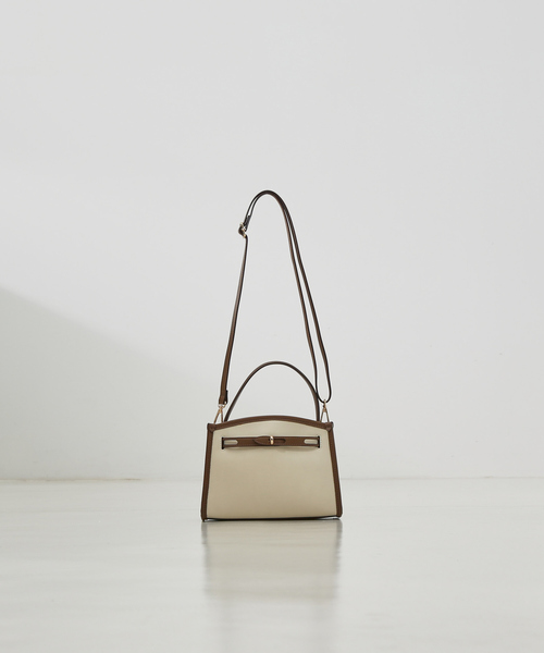 soeur（スール）の「SOEUR/ベルテッド2WAYショルダーミニバッグ（ショルダーバッグ・レディース・ブラック/ベージュ/ライトブルー・フリー）」の3枚目の写真